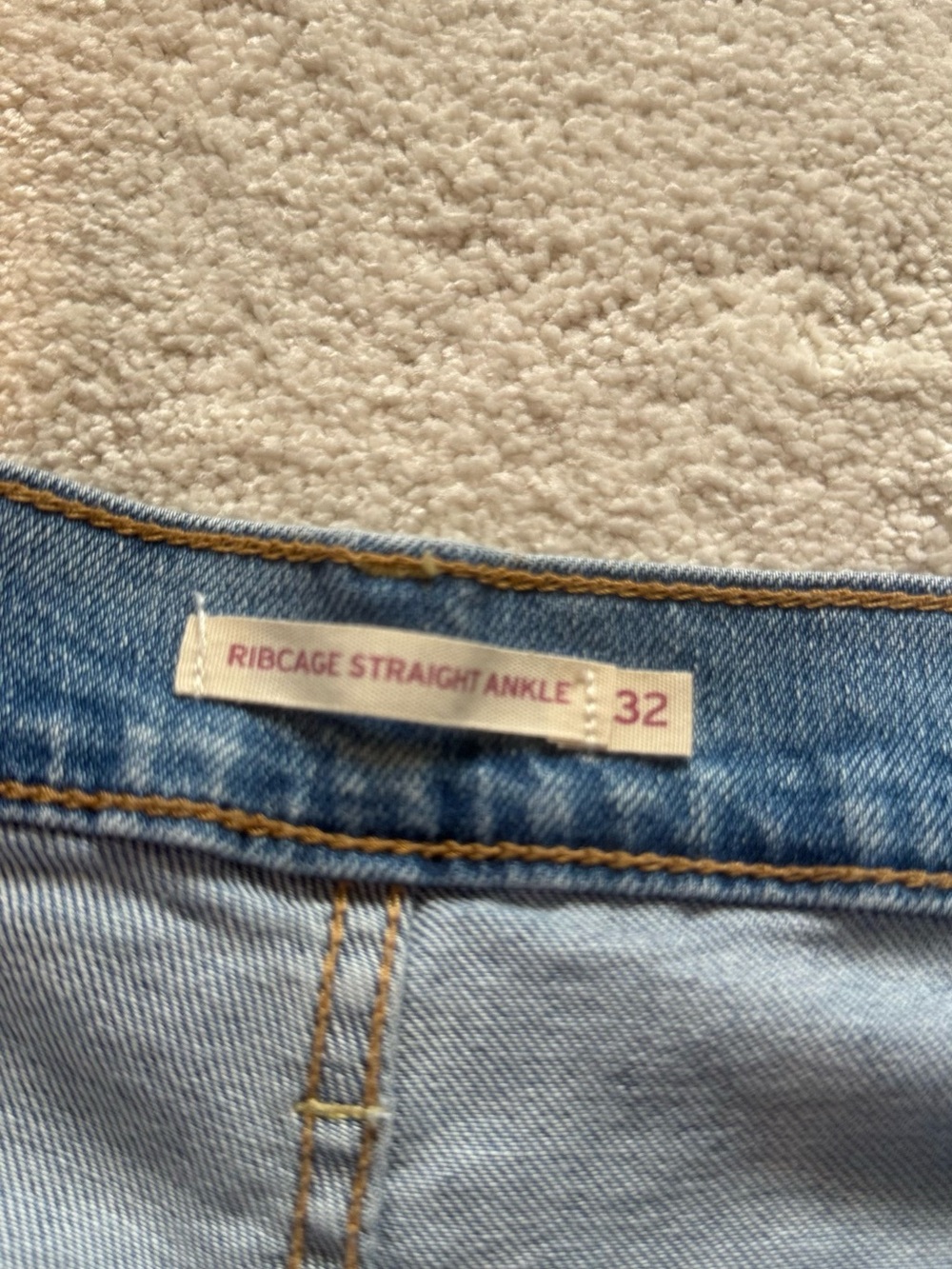Levi's Ribcage  Straight Ankle Denim Jeans - Picture 6 of 10